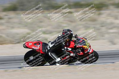 media/Jan-15-2026-Racers Edge (Thu) [[dfebeb70ab]]/2-A Group/Session 3 (Turn 15 Inside Pans)/